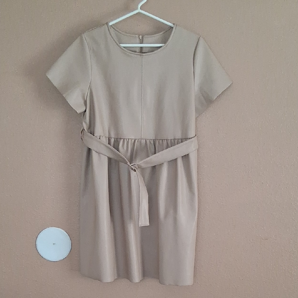 Wonder Nation Tan Short Sleeve Dress